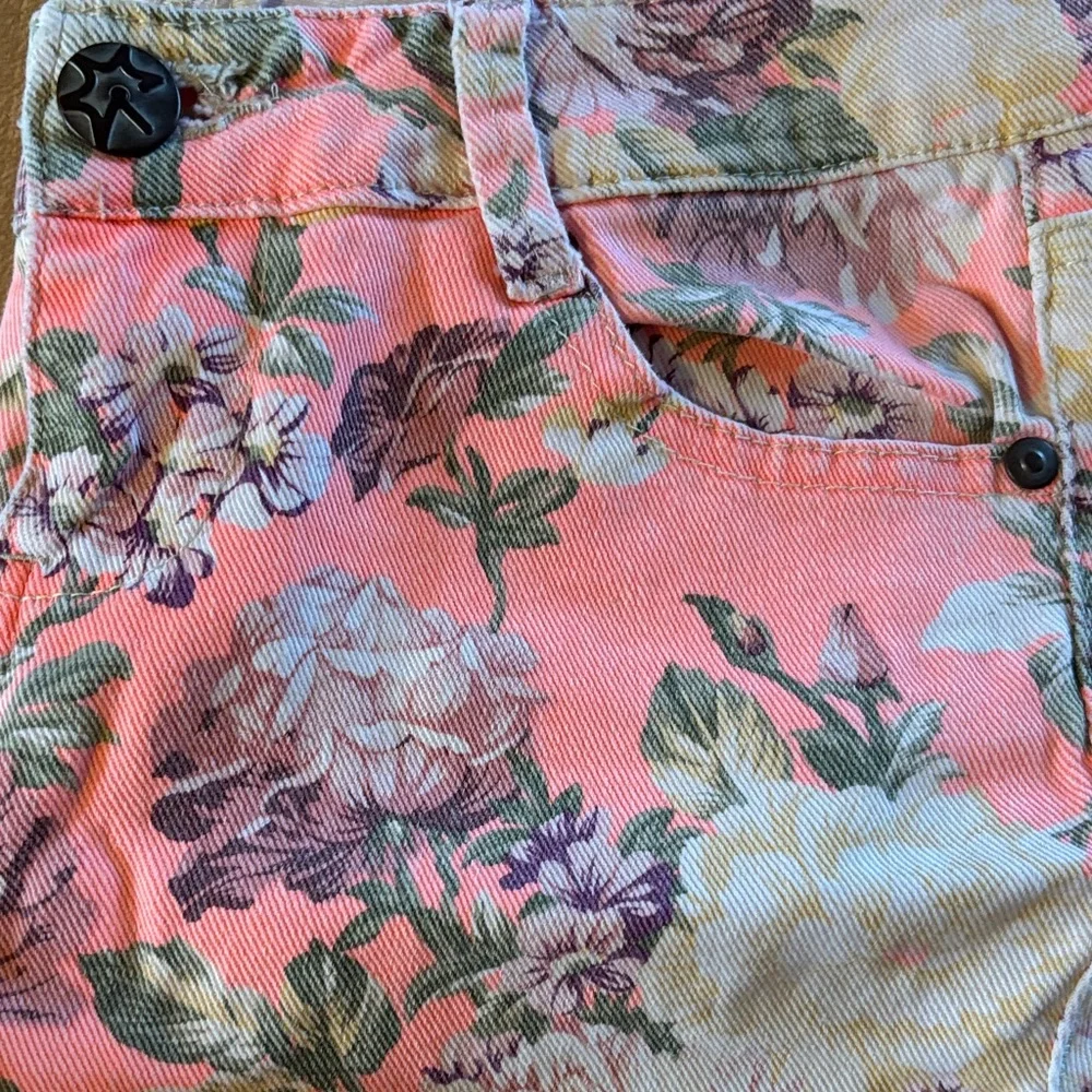 Vanilla Star Floral Peach Women's Skinny Jeans Size 1